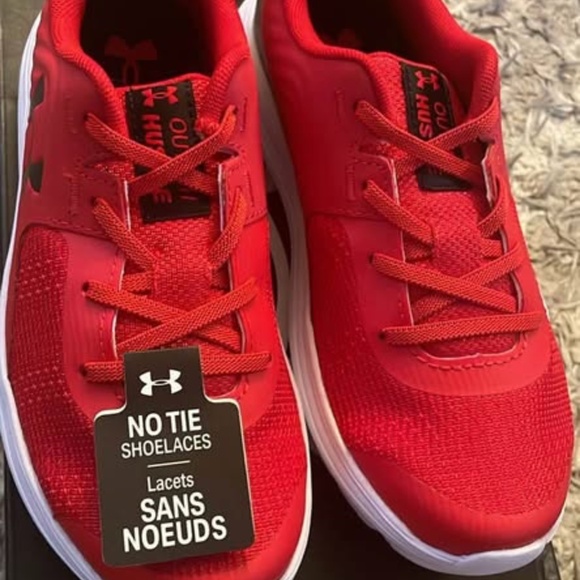 BRAND NEW boy youth under armour bps outhustle red shoes size 1Y (no tie laces) - Picture 5 of 6
